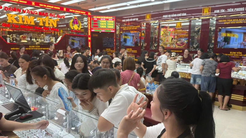 Thông tin thị trường vàng sáng 9/9: Giá vàng giảm khá sâu, tuột mốc 147 triệu mỗi lượng